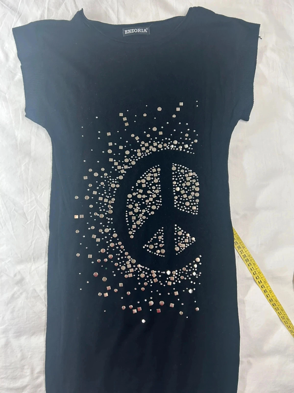Enzoria zwarte jurk in viscose met berijpte peace and love-motieven – photo 2